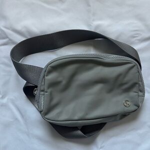 Lululemon Everywhere Belt Bag 1L